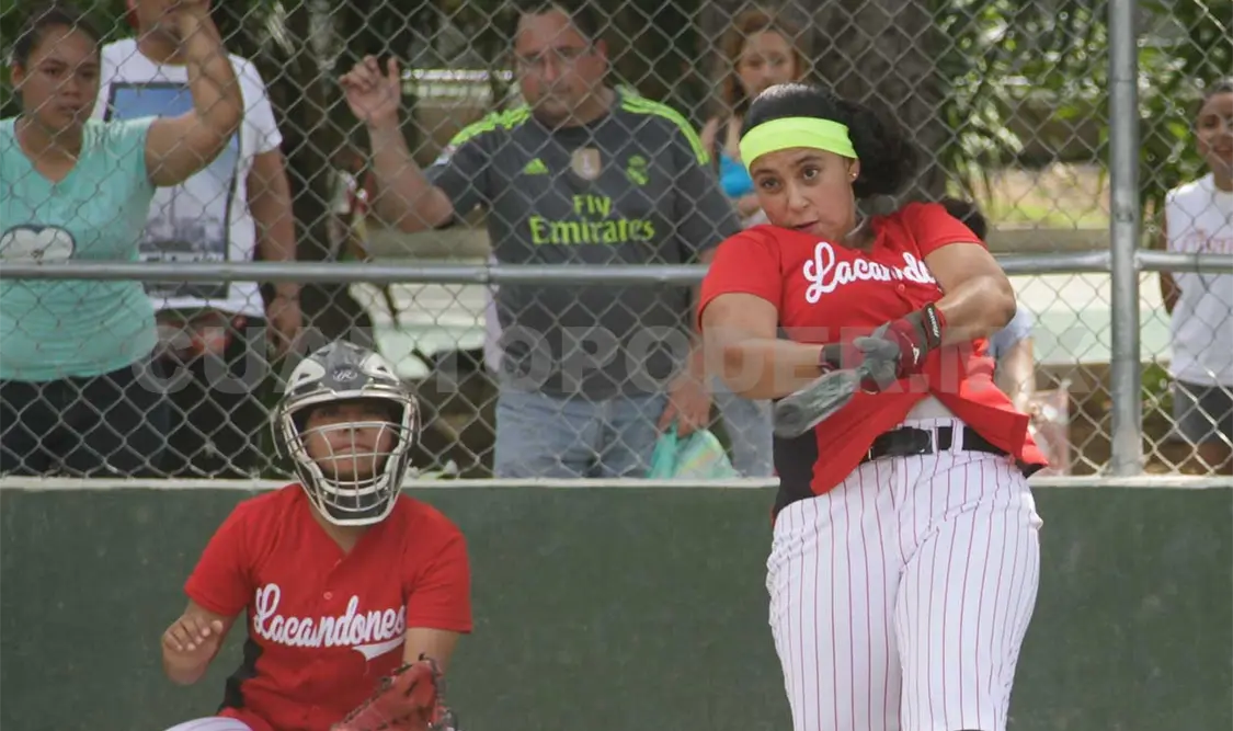 Marian se destaca con la pelota suave