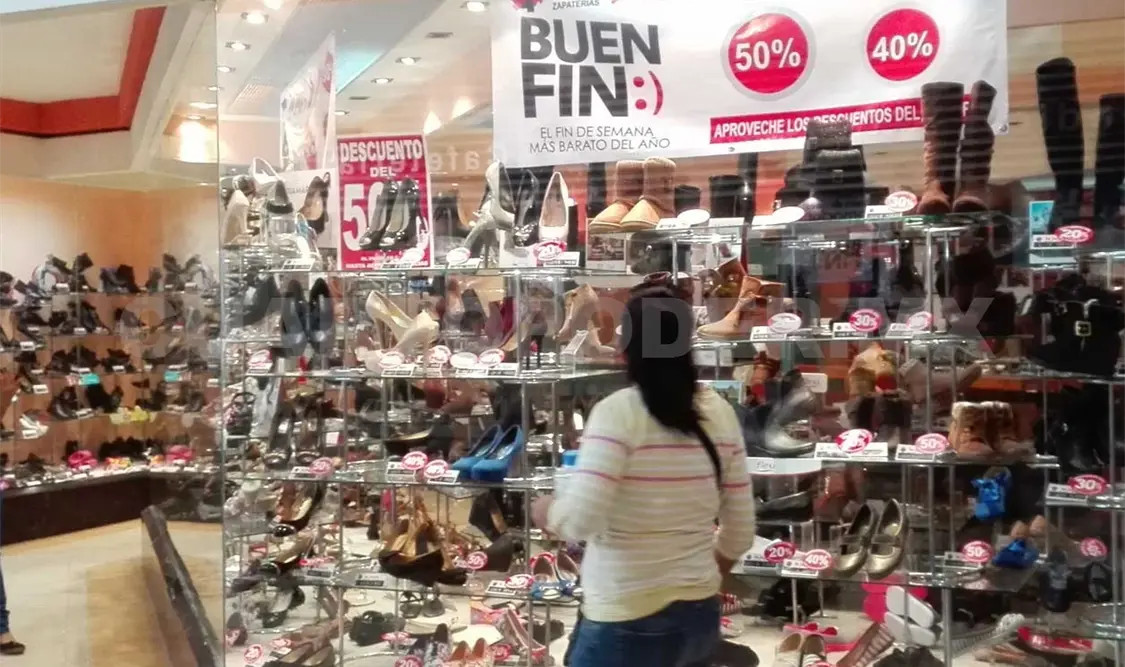 La mayoría de las compras se han enfocado en ropa y calzado, electrónicos, entre otros. Guillermo Ramos / CP