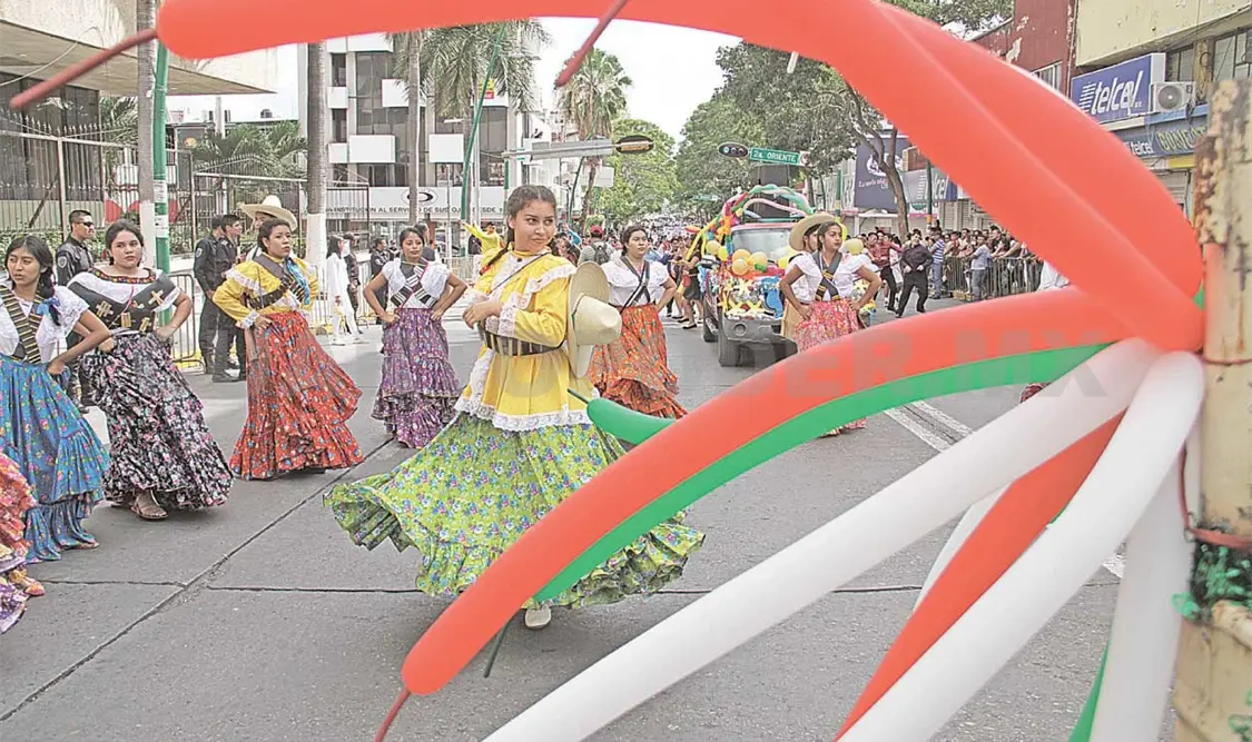 Conmemoran aniversario de la Revolución Mexicana