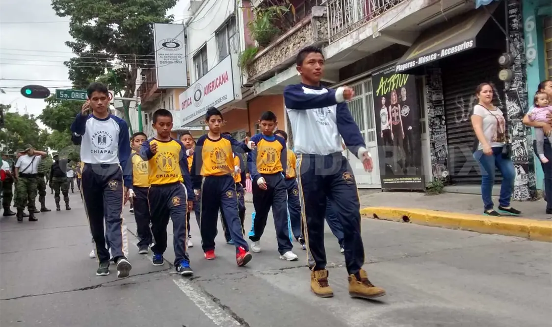El PDMU tomó parte en el desfile