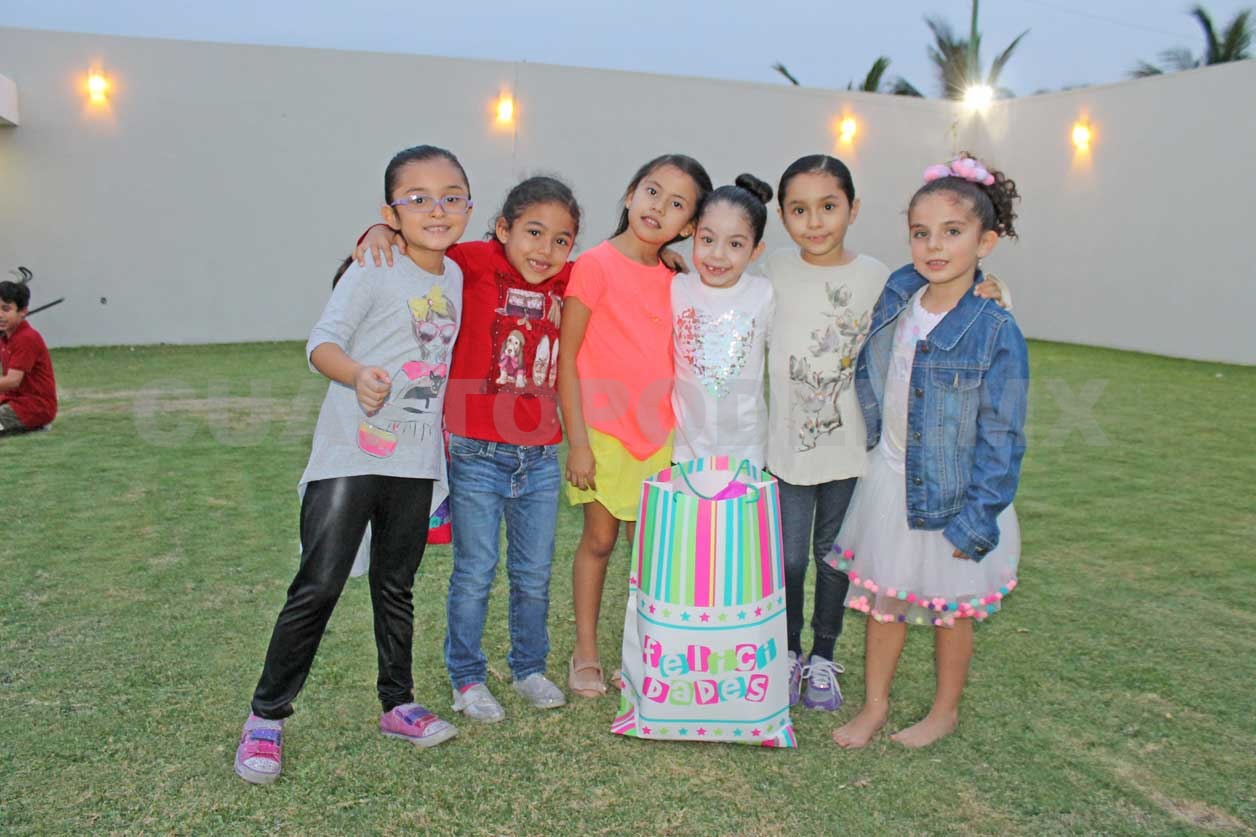 Divertida fiesta para Regina