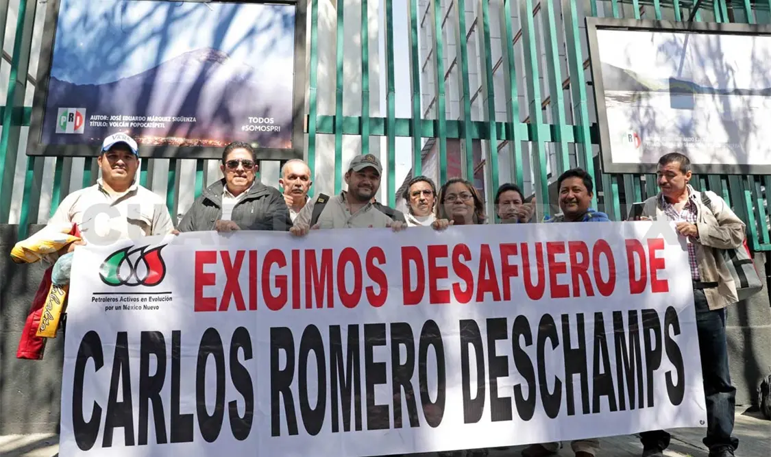 Sindicalizados petroleros piden que se retiren los derechos a Romero Deschamps. El Universal