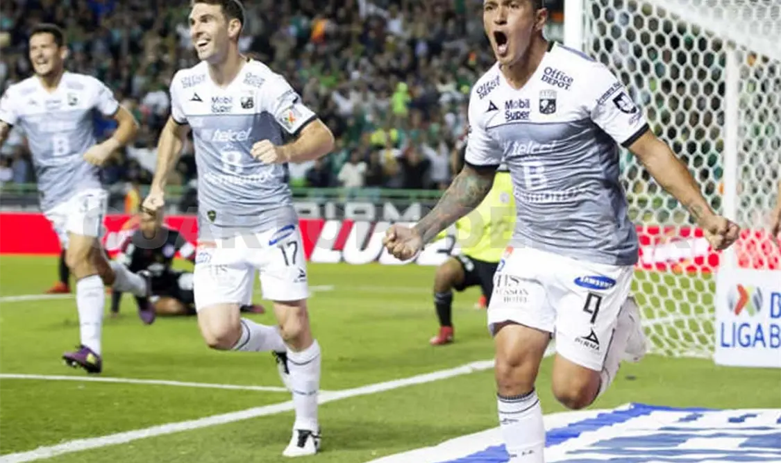 Con goles de Navarro, Boselli y Cano; los felinos vencieron al campeón del goleo y compañía. CP