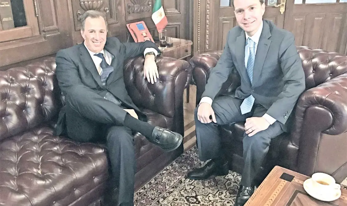 Se reúne Velasco con el secretario de Hacienda