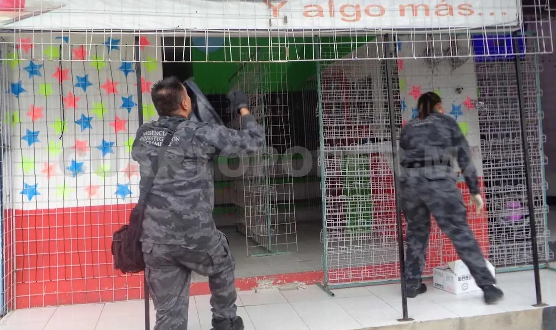 Policías de la PGR realizaron ayer operativos de aseguramientos de discos piratas en el municipio de Reforma. Ramiro López / CP