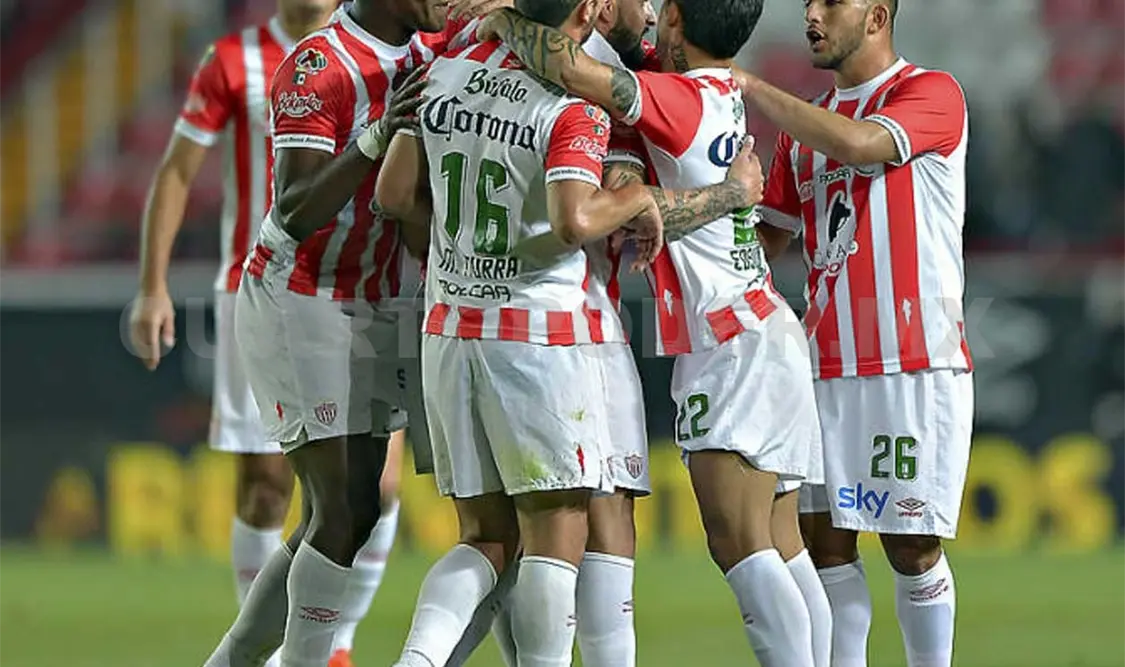 Con goles de Gallegos y Riaño, Necaxa tomó ventaja en la ida de los cuartos de final. Agencias
