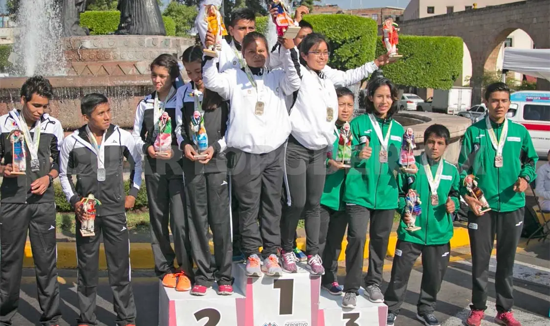 Chiapas con bronce en relevos 4x1000