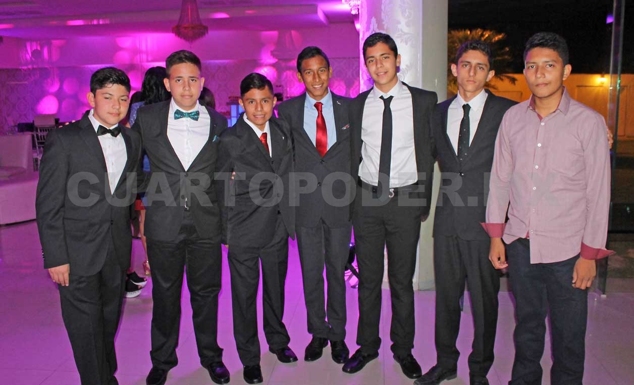 Espectacular fiesta para dos hermanos