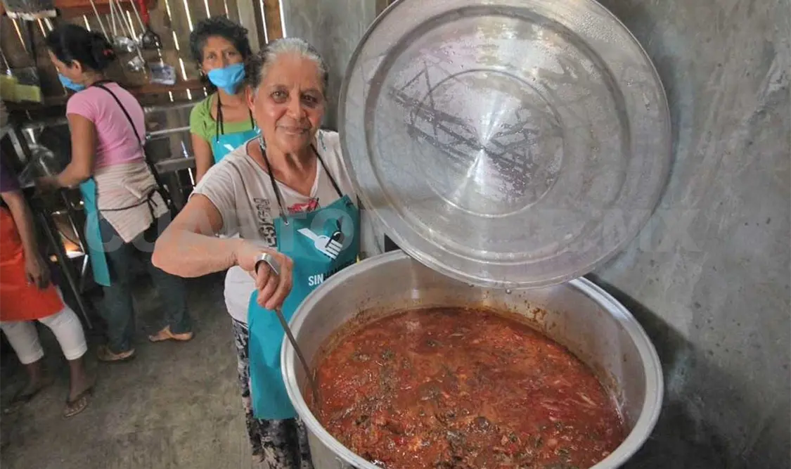 Más de 70 mil voluntarias en comedores