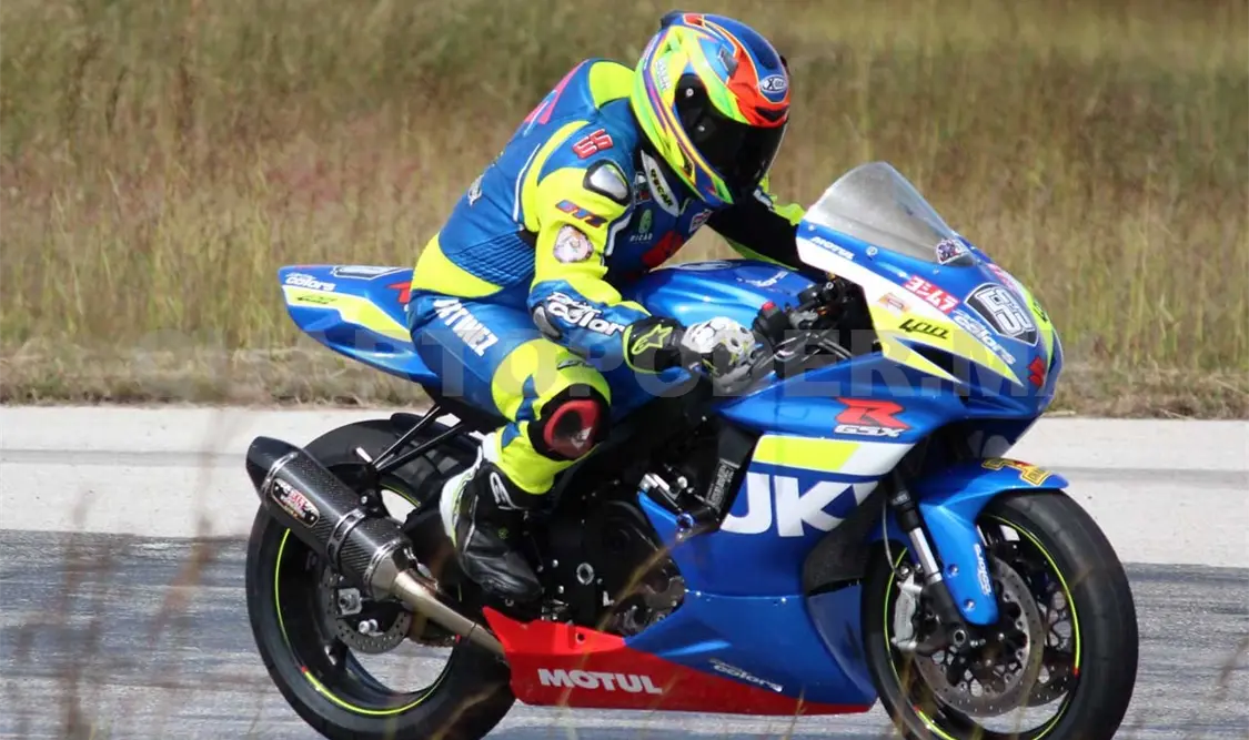 Este fin de semana en el Súper Óvalo de Chiapas se desarrolló la última fecha y gran final del campeonato de Biker Sur y Cars. Octavio Coello / CP