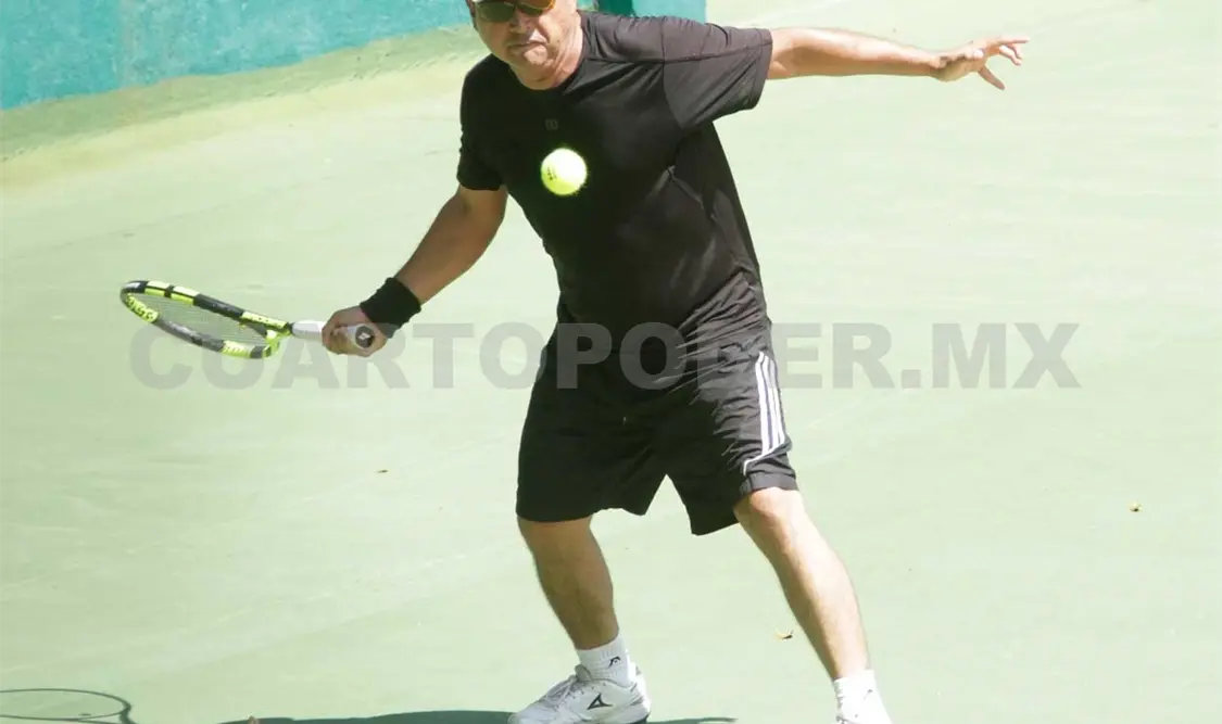 Alistan torneo de Tenis Navideño en el CNT