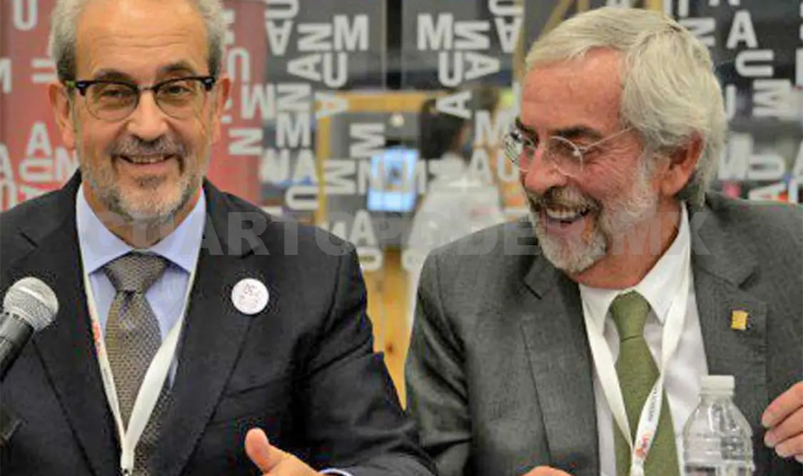 Durante el anuncio de esta fiesta editorial. Cortesía