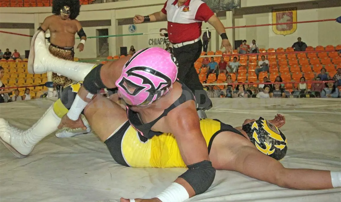 Destroyer Jr. ha venido creciendo como luchador y ahora es el campeón crucero del estado. Guillermo Ramos/CP