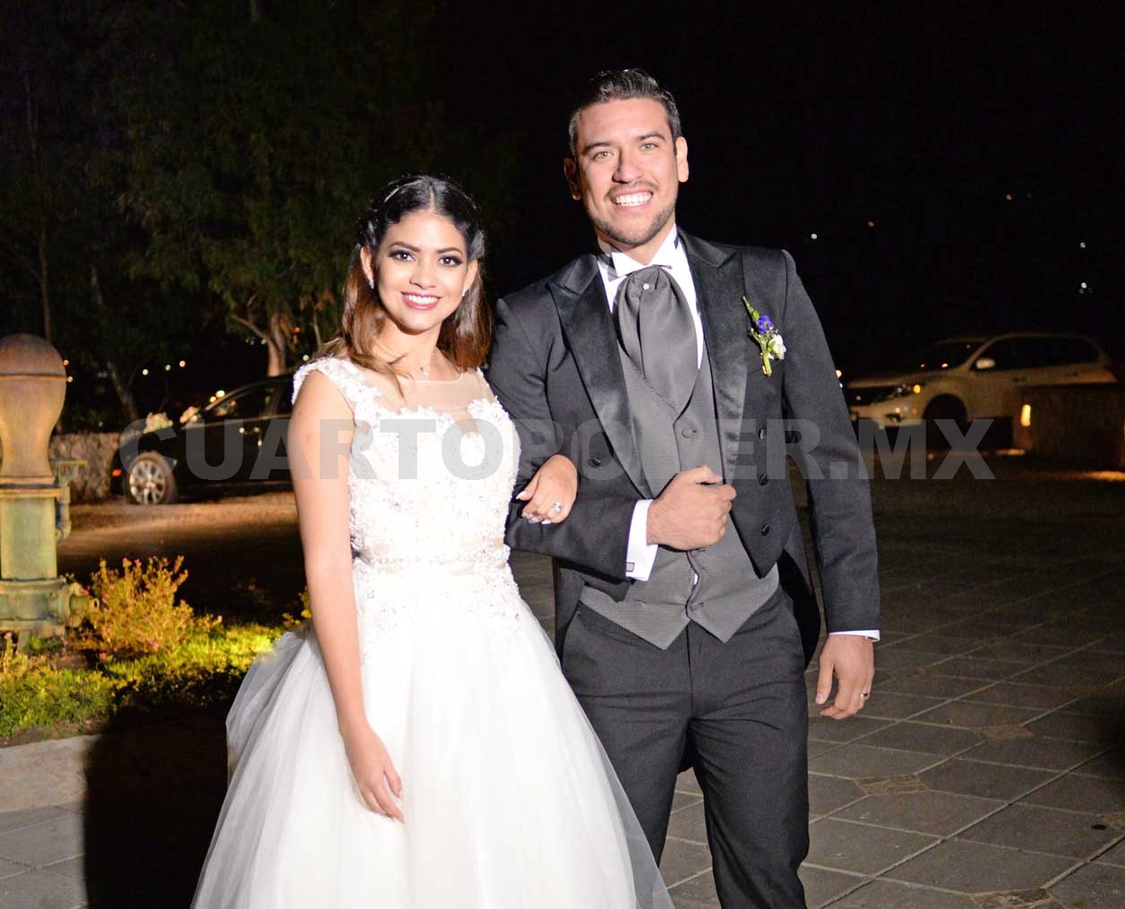 Karla y Luis se dieron el sí