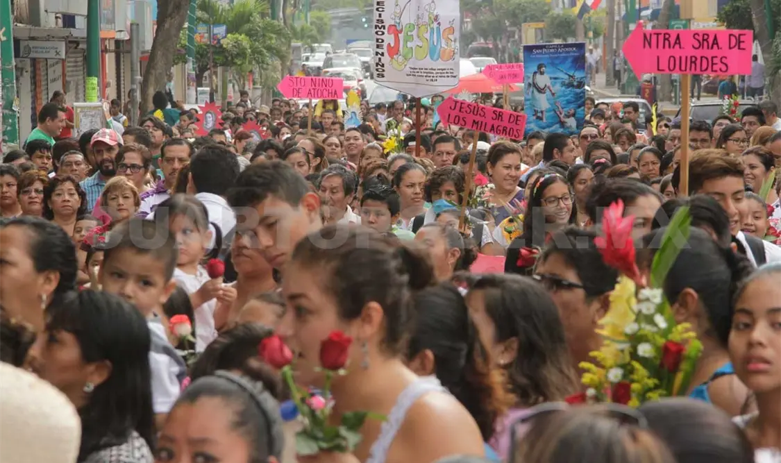 La Dirección de Tránsito Municipal brinda apoyo a peregrinos en Tuxtla. Guillermo Ramos / CP
