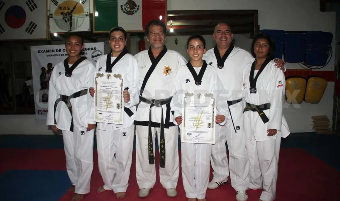 Tkd Eagles gradúa nueva generación
