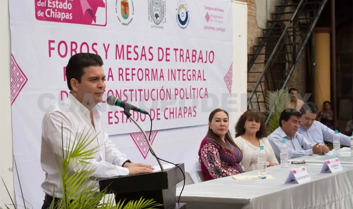 Diputados a la espera del IV Informe de Gobierno