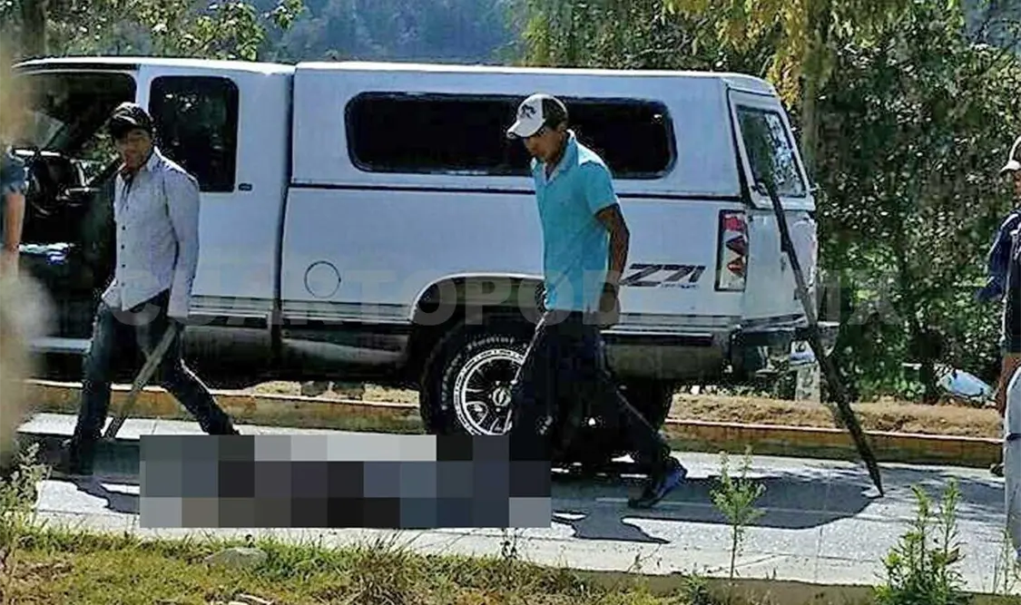 Se enfrentan indígenas y policías