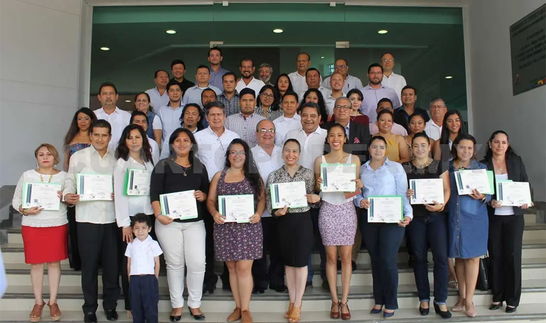 Egresan 53 de diplomado en Derechos Humanos
