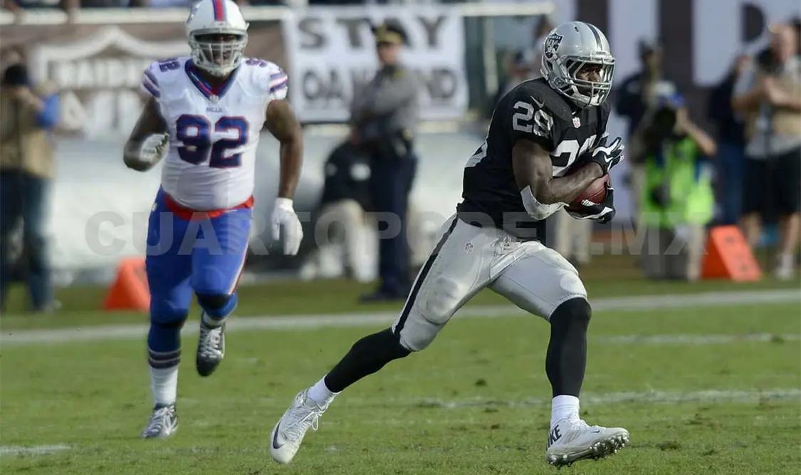Raiders y Jefes se miden por liderato