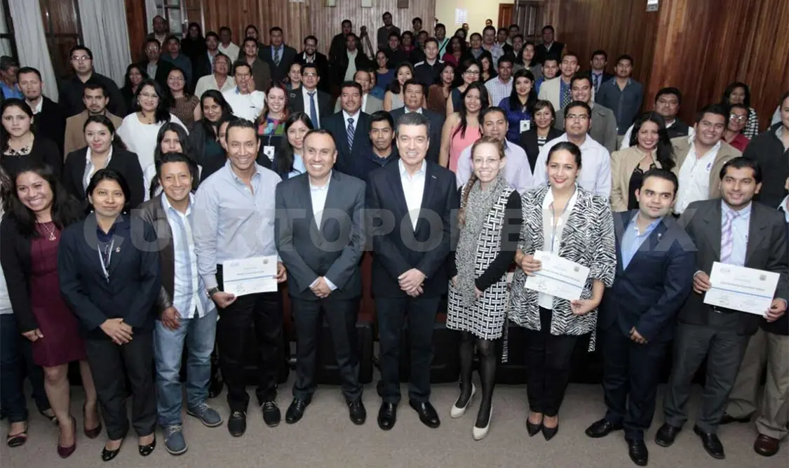 Clausura Rutilio Escandón diplomado en derechos humanos