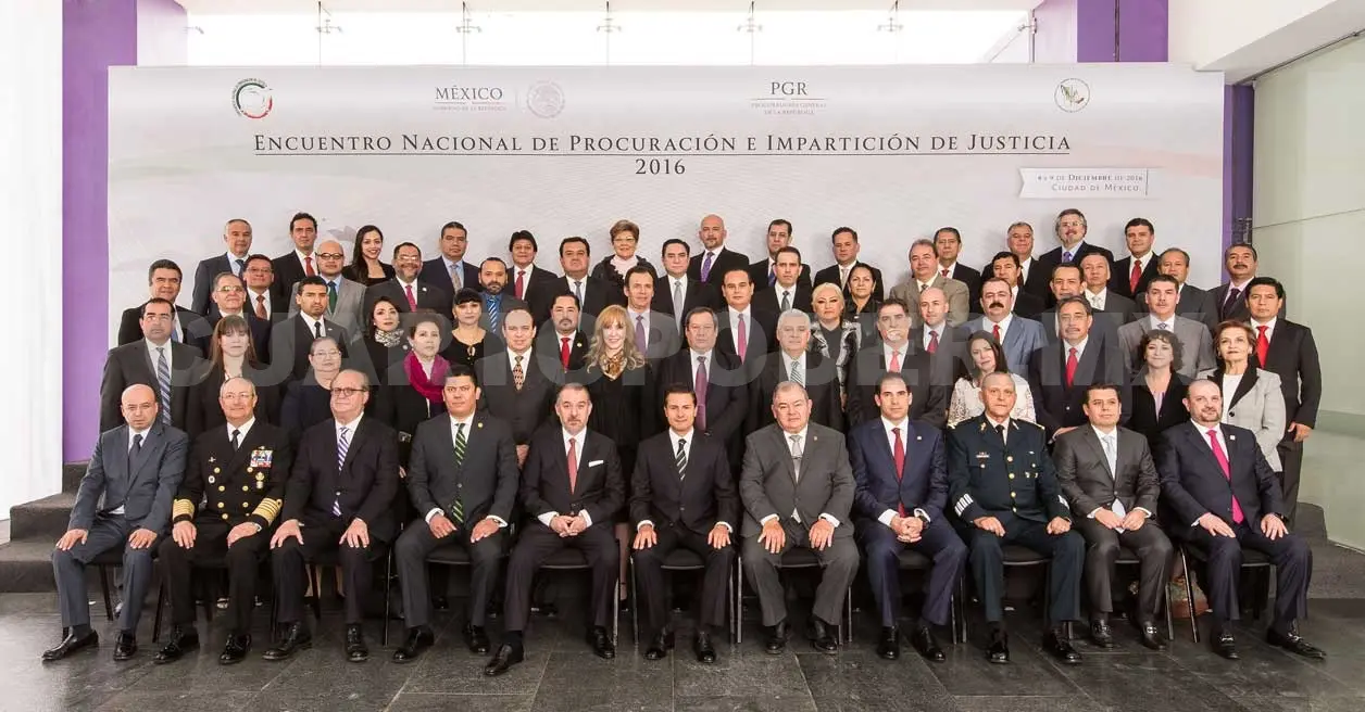 Reconoce EPN a Ejército por su lealtad a la patria