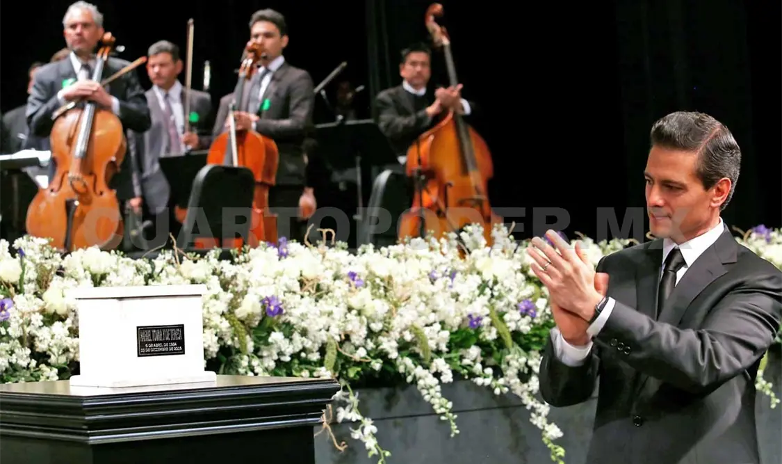 Rinden homenaje a Rafael Tovar
