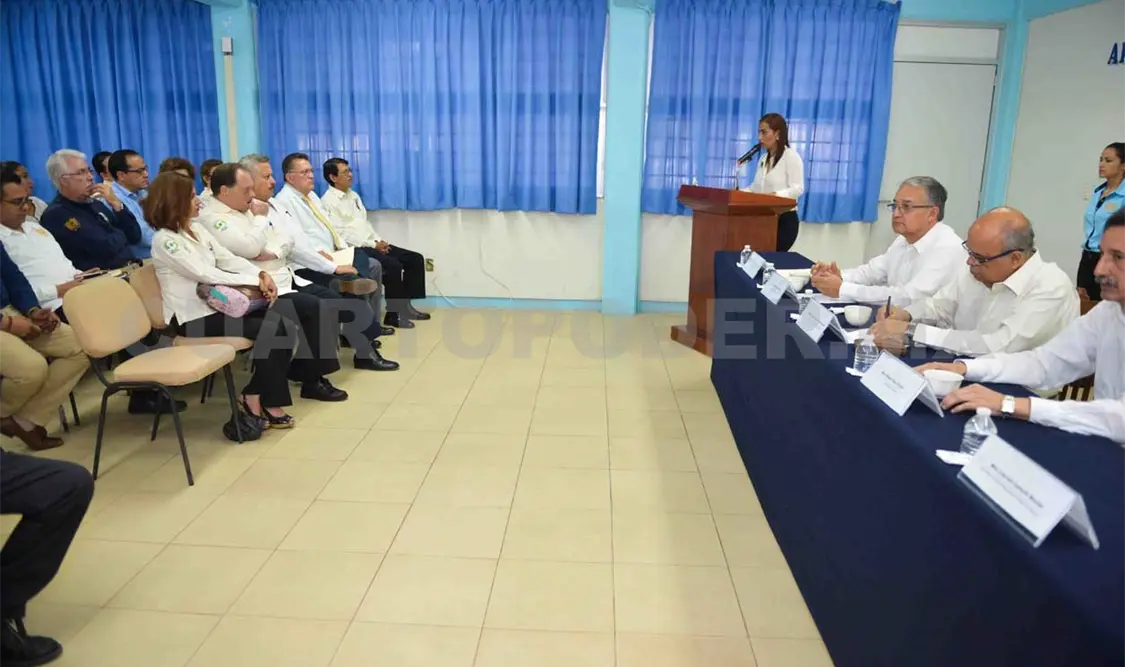 Implementan programa médico para académicos