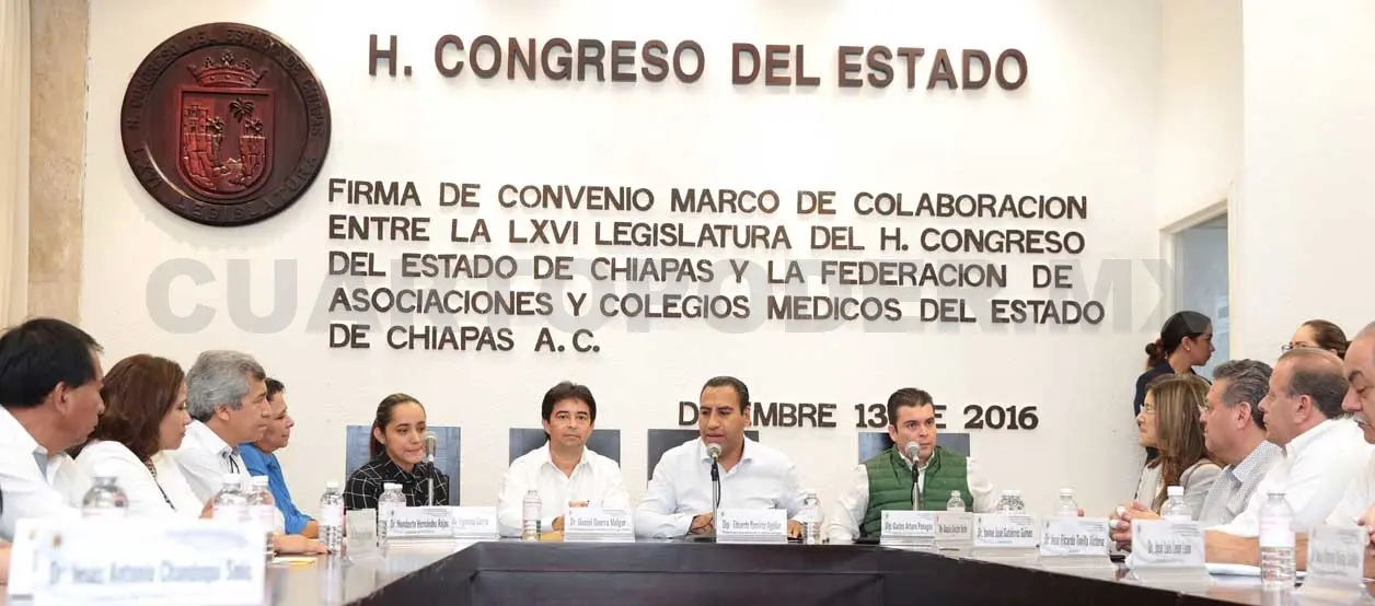 Celebran convenio con Federación de Médicos