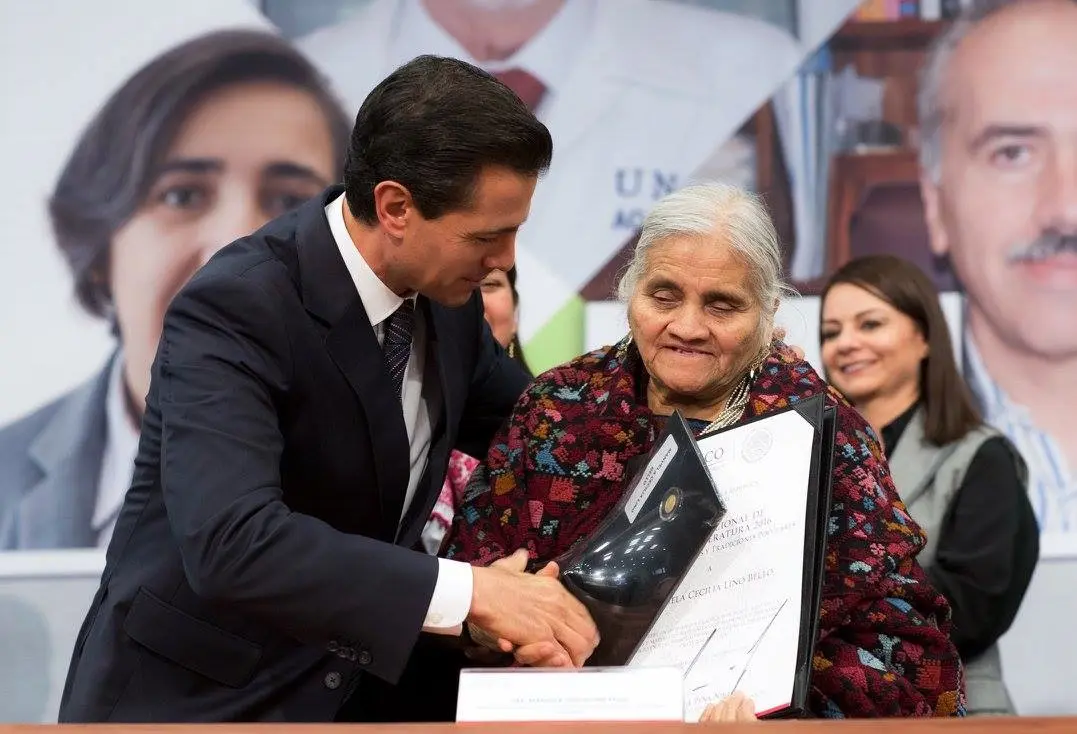 Entrega EPN premio de Ciencias, Artes y Literatura