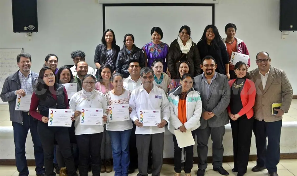 Docentes de la Unich, en constante profesionalización