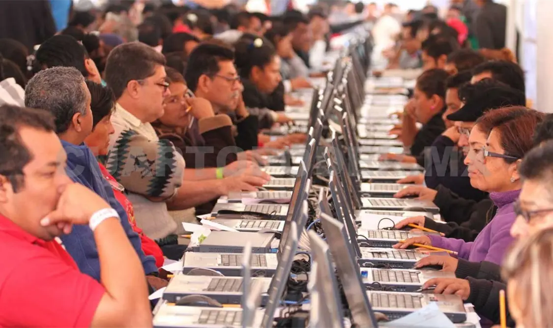 Nutrida asistencia docente a concurso