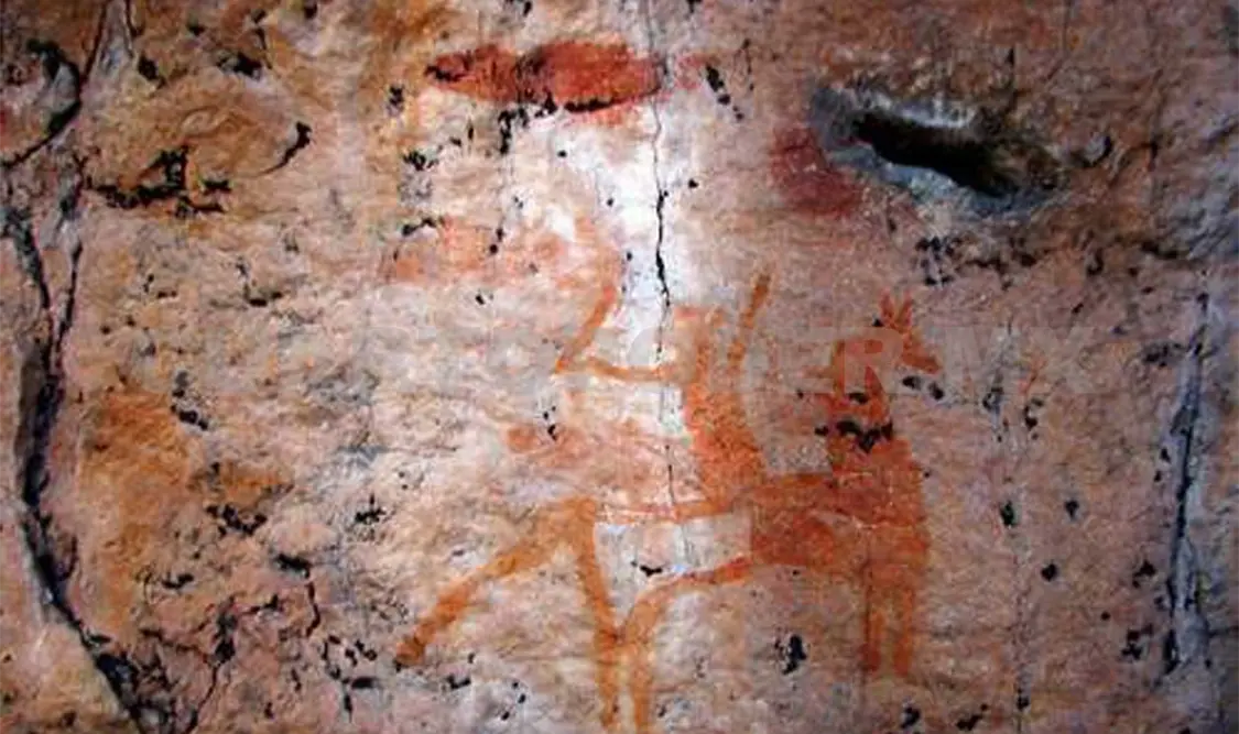 Encuentran complejo arqueológico rupestre