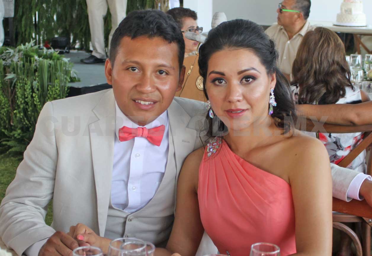 Elizabeth y Carlos se unen en matrimonio