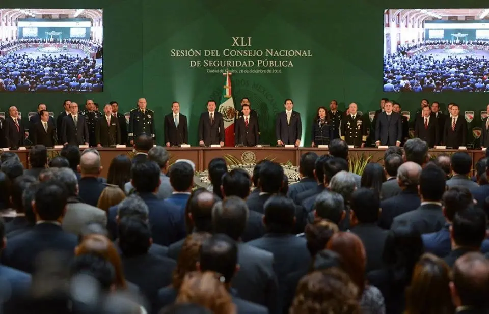 Peña Nieto llama a redoblar el paso en lucha contra la inseguridad