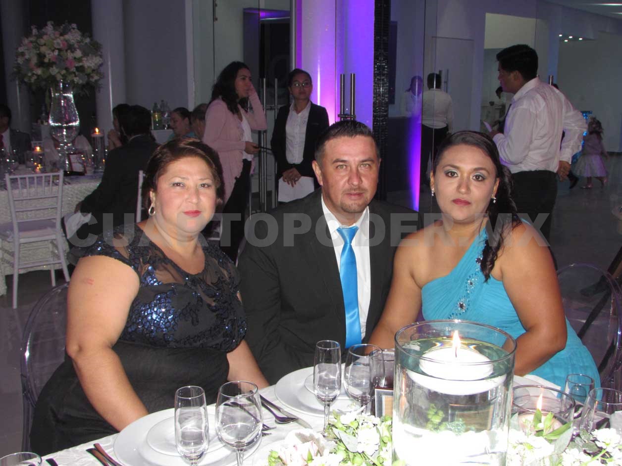 Angélica y Jesús unen sus vidas para siempre
