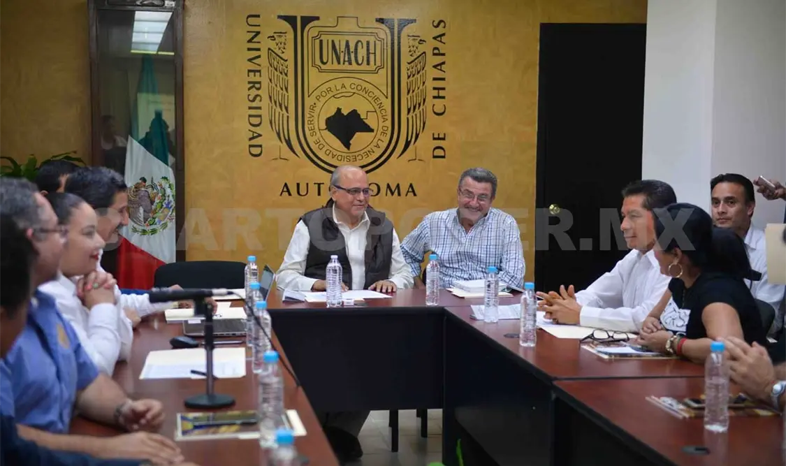 Se reúne rector con autoridades