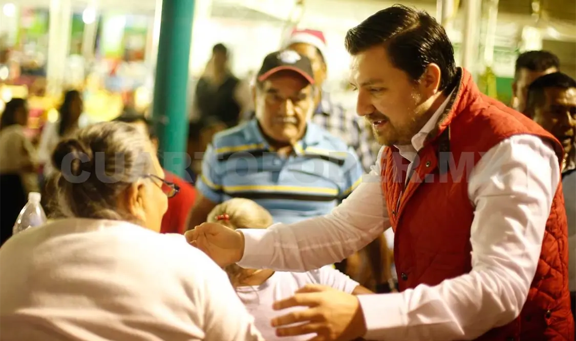 Celebra Castellanos cena navideña en San José Terán