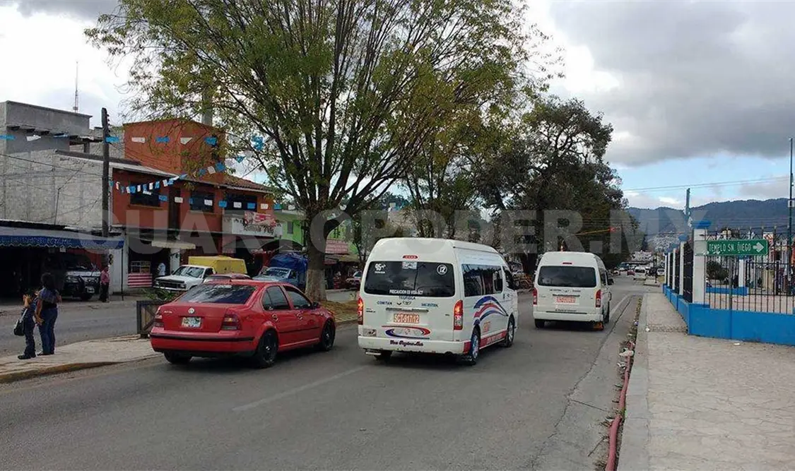Transportistas aumentan cobro por pasajes