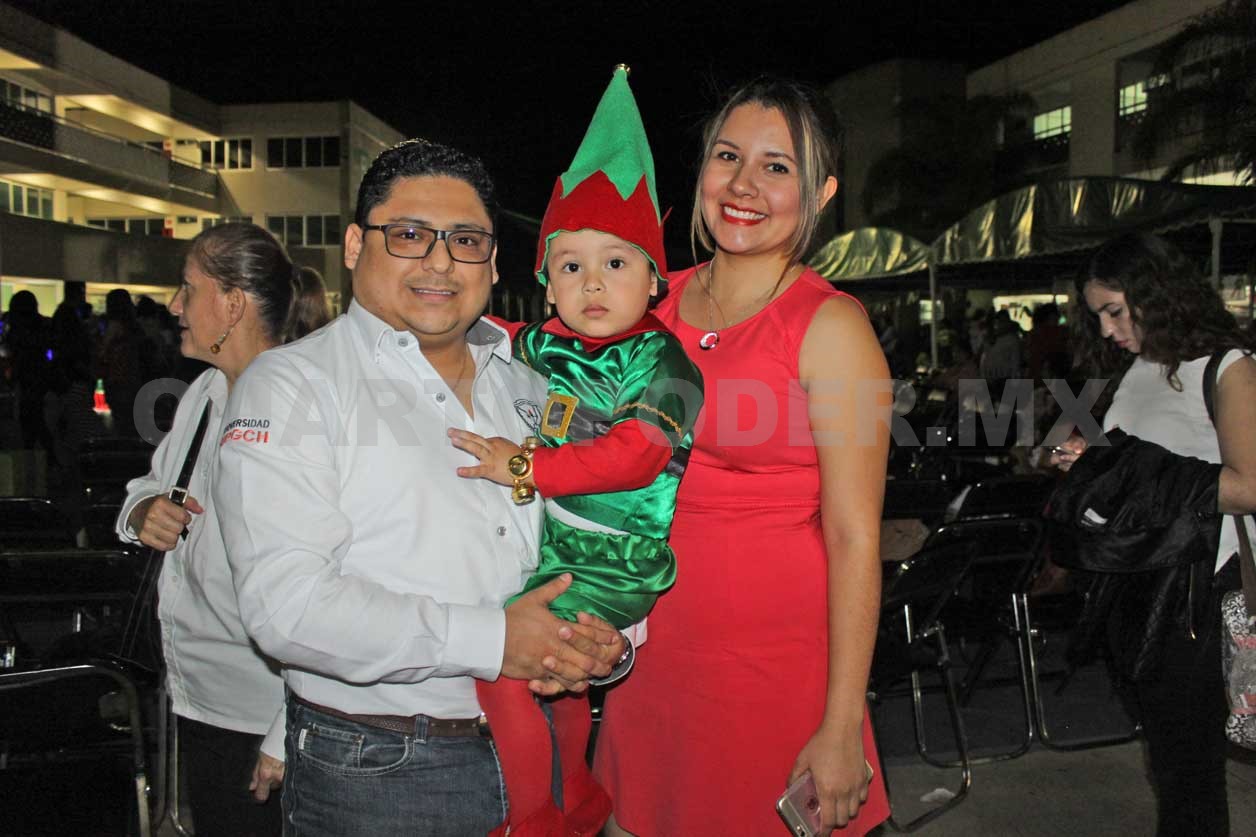Realizó su festival navideño