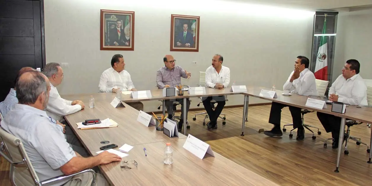 Suman esfuerzos para fortalecer democracia electoral