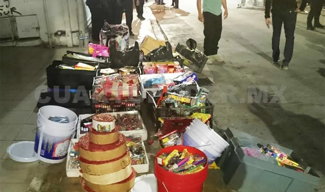 Aseguran media tonelada de pirotecnia en Tuxtla