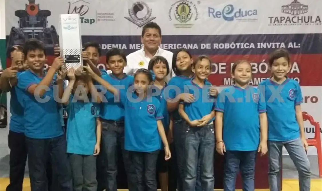 Escuela primaria gana campeonato de robótica