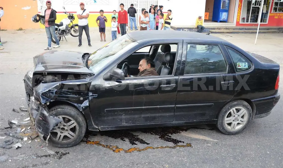 Otro conductor ebrio causa accidente; cuatro heridos