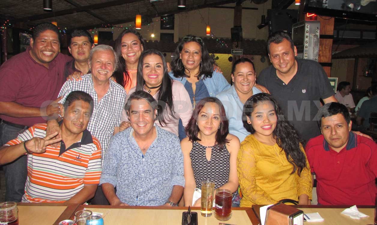 Compañeros y amigos celebraron en grande