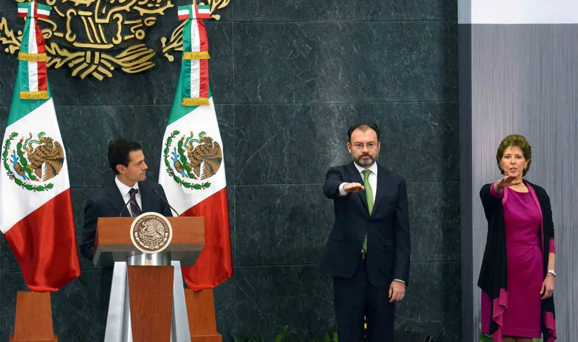 Anuncia Peña Nieto relevos en SRE y Cultura