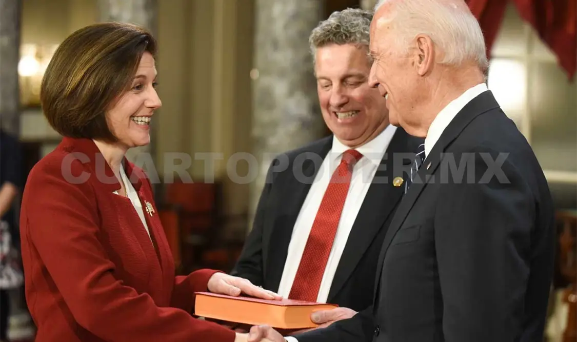 Juramenta senadora de origen mexicano