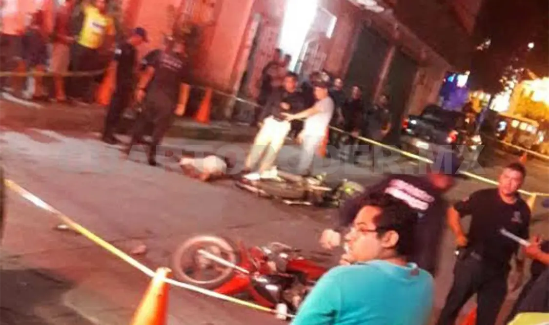 Choque de motos deja un muerto y dos heridos