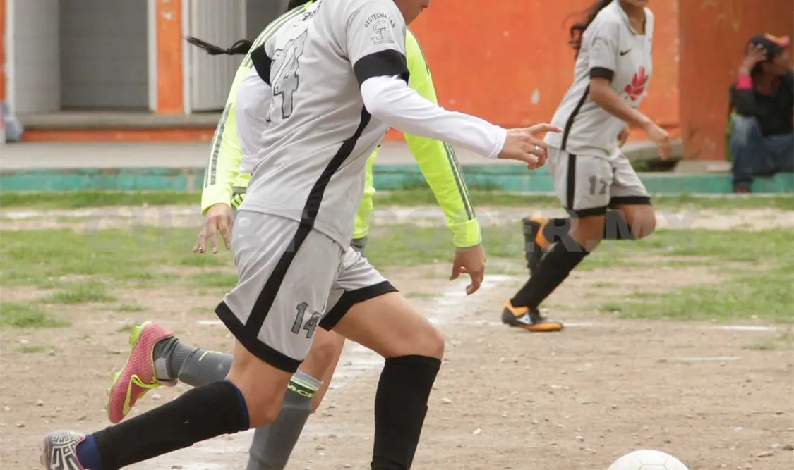 La Liga de Futbol Soccer Femenil Patria Nueva regresó a las acciones luego de las vacaciones decembrinas. Guillermo Ramos/CP