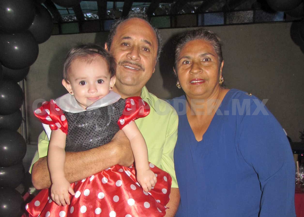 Celebran el primer añito de Diana